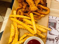 小食拼盘-必胜客(东大桥店)