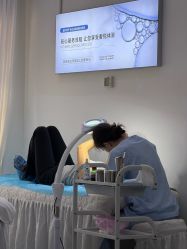 点击看大图 -蕾特恩专业祛痘•皮肤管理