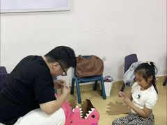 -瑞思少儿中心·少儿英语素养启蒙(勒泰直营校区)