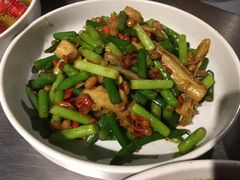 -龙巢盱眙龙虾·牛蛙·烧烤宵夜(八卦岭店)