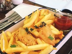 美式风味炸鸡翅配薯条-MIKAKU(万达广场上海宝山店)