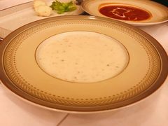 奶油松茸蘑菇汤-莫斯科餐厅