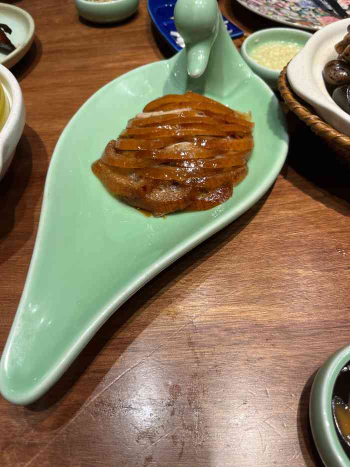 环境不错把市井小吃拉高到皇家御膳了