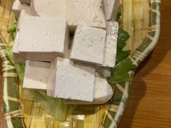 -野山舂·贵州现舂酸汤火锅(鸿通城店)