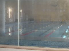 -鲸灵公元游泳中心