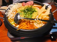 -军硕烤肉·部队火锅(二七万达店)