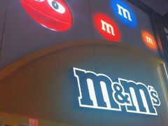 门面-m豆巧克力世界(上海世茂广场店)