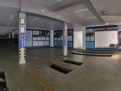 -上海格林威沪青汽车维修服务有限公司-停车场