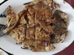 烤虹鳟鱼-北京龙庆四季香农家饭庄·灶台鱼·碳烤虹鳟鱼(龙庆峡店)