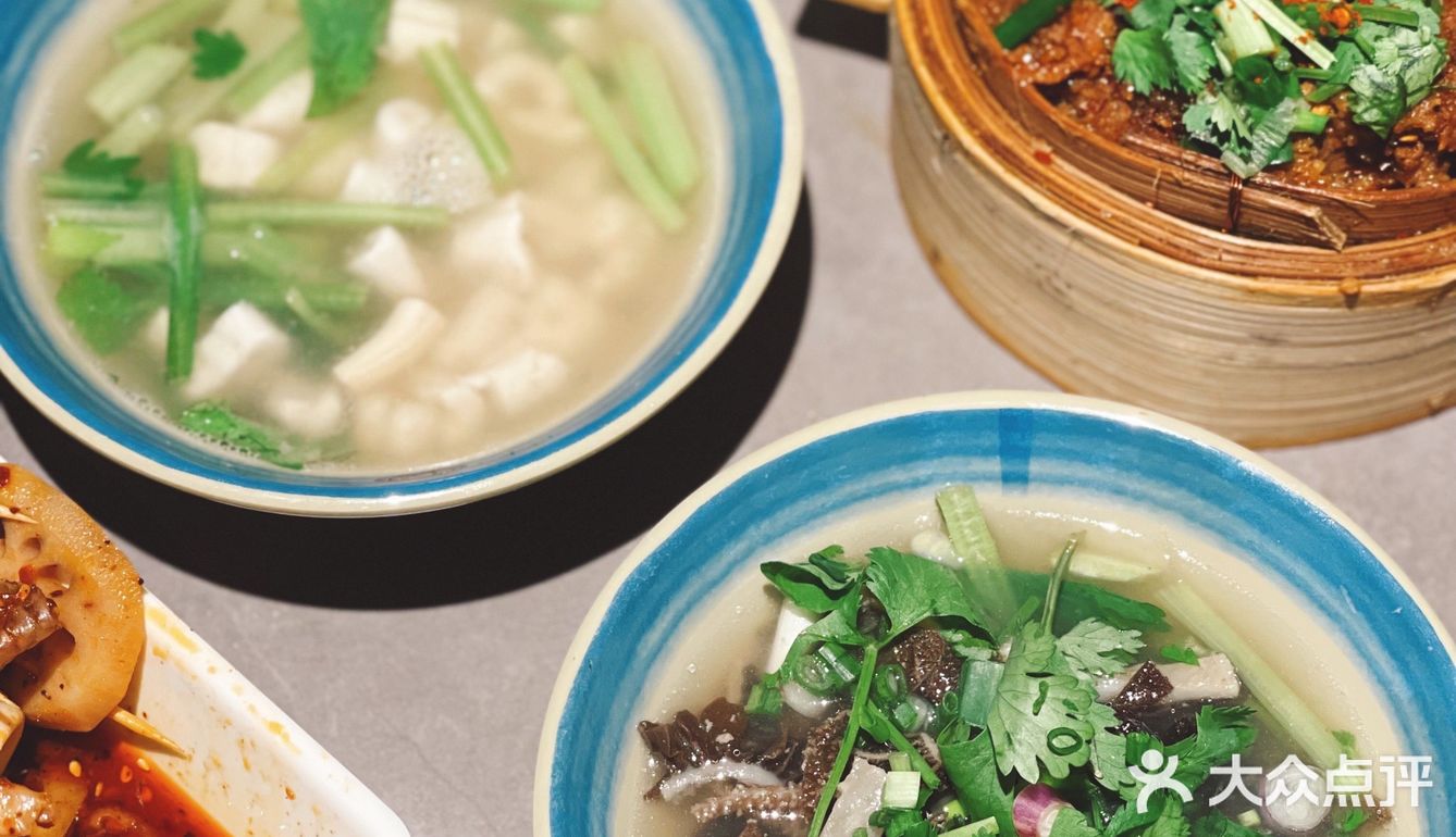 罗湖新开的川菜店，乐山跷脚牛肉初体验