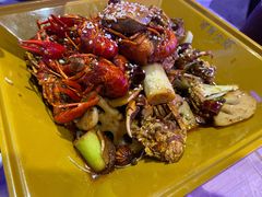 龙虾油焖大闸蟹-可可大虾武汉土菜大排档(万松园1店)