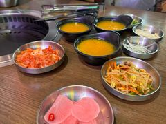 -香猪坊韩国烤肉专属门店(魏公村店)