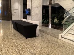 -上海虹桥西郊假日酒店