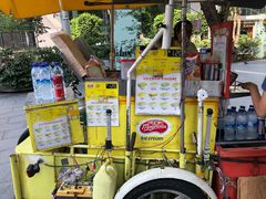 -詹爷爷乌节路街头冰淇淋