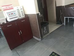 -李先生牛肉面大王(北京站售票厅餐厅)