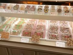 面包甜点陈列柜-唐饼家(龙之梦购物中心虹口店)