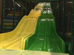 -蒙特利亲子乐园