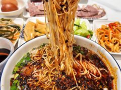 -清真·青瓷香纯汤牛肉面(酒泉路店)