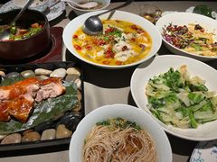 -小厨娘绣中淮扬(总统府大行宫店)