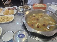 -光头药膳鸡(莱茵小镇店)