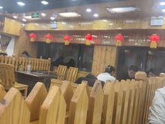 -屯老二农家铁锅炖·行业领军者(梅江店)