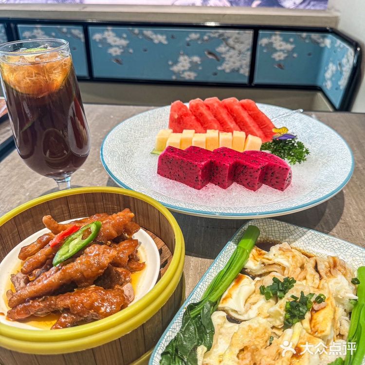  这家潮粥人，也就来了五六七八次吧