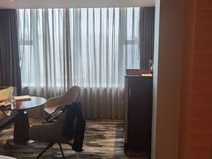 -上海虹桥祥源希尔顿酒店