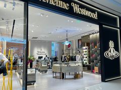 -Vivienne Westwood(上海来福士广场店)