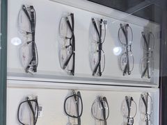 -瑞司视光眼镜·蔡司战略合作眼镜店(新街口店)
