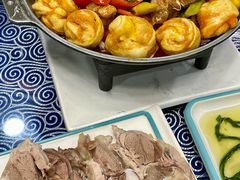 -三江源美食城