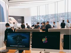 -Apple零售店(新街口店)