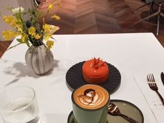 -潮一不贰·法式甜品·生日蛋糕·西式简餐(外滩店)