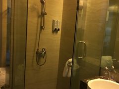 -湛江远扬YOUNG咖啡主题酒店(赤坎老街店)