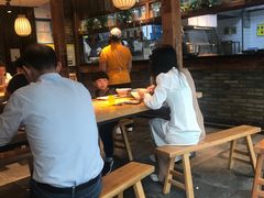 -弄堂咪道-饭香·面香·馄饨香(钦州北路田尚坊店)