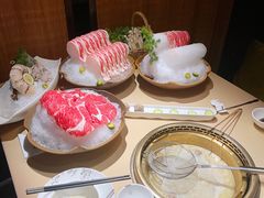 -余欢领鲜火锅(新街口店)