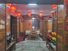 -果松木炭酸菜铜火锅·外婆参鸡汤