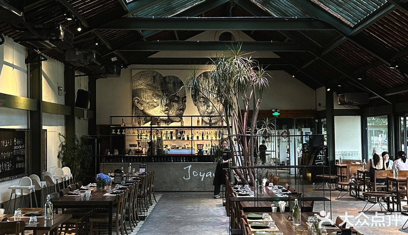 在广州，藏着一家超有氛围感的宝藏店铺——喜洲