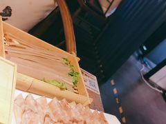 -尚尚仙·酸汤猪手·猪肚鸡火锅(华联万柳购物中心店)