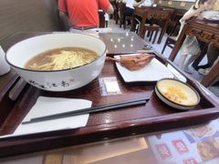 烤鸭腿面-百年老字号·观振兴蟹黄面·三虾面·苏式面(观前街富仁坊巷店)