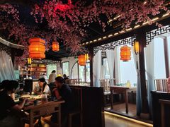 大堂-荷塘秋月·本帮江浙菜(国权路店)