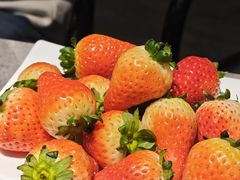 草莓-舟市水产蒸汽活海鲜自助(卓悦汇店)