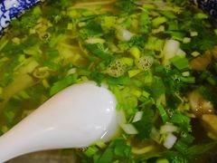 -陇上全荟兰州传统牛肉面(延吉路店)