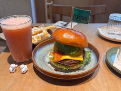-龙治汉堡(中华城店)