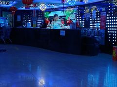 -环球梦主题KTV(曲阳生活购物中心店)