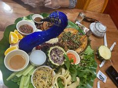 -沐毫傣泐云南菜孔雀宴•手抓饭傣味烧烤(曼听公园店)