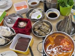 -杨老板·海鲜集市火锅·鲜切牛肉(中防万宝店)