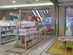 -孩子王童乐园(唐山万达广场店)