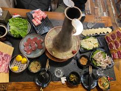 新民血肠-小窝头炭火铜锅