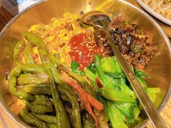 -聚合鑫东北熏酱熟食麻辣面(长阳店)