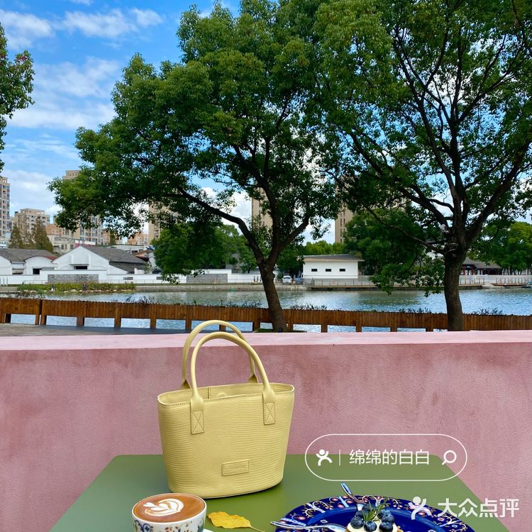 宁波探店✔️独栋小洋房里的粉色咖啡屋Chillin' Park